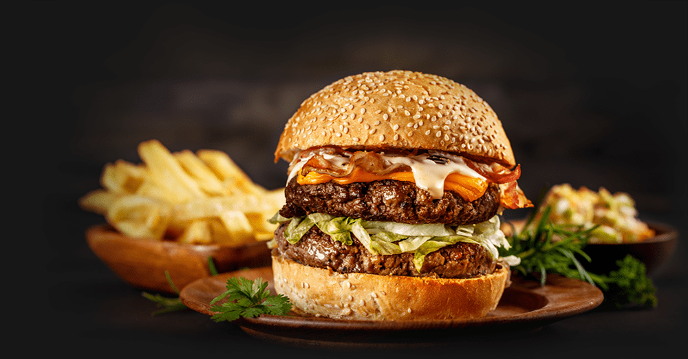 Burger-Menü mit Fritten